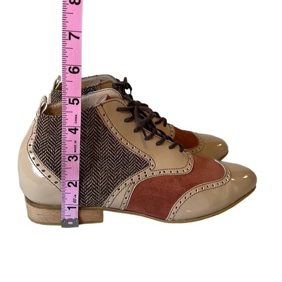 Dsign Step Leather With Broguing Herringbone Tweed Booties - Size US 6 - Picture 12 of 15